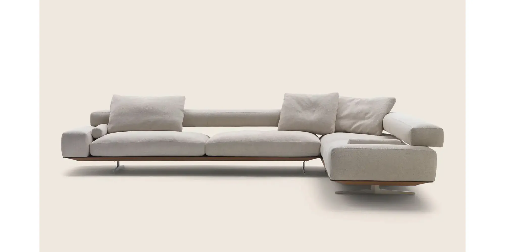 Wing Modular Sofa by Flexform
