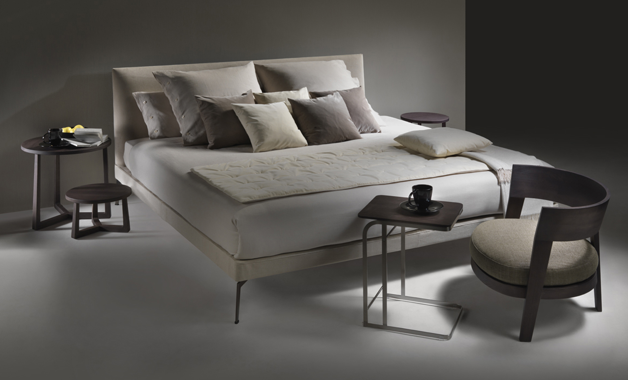 Feel Good 10 Bed By Flexform. - Fanuli Furniture