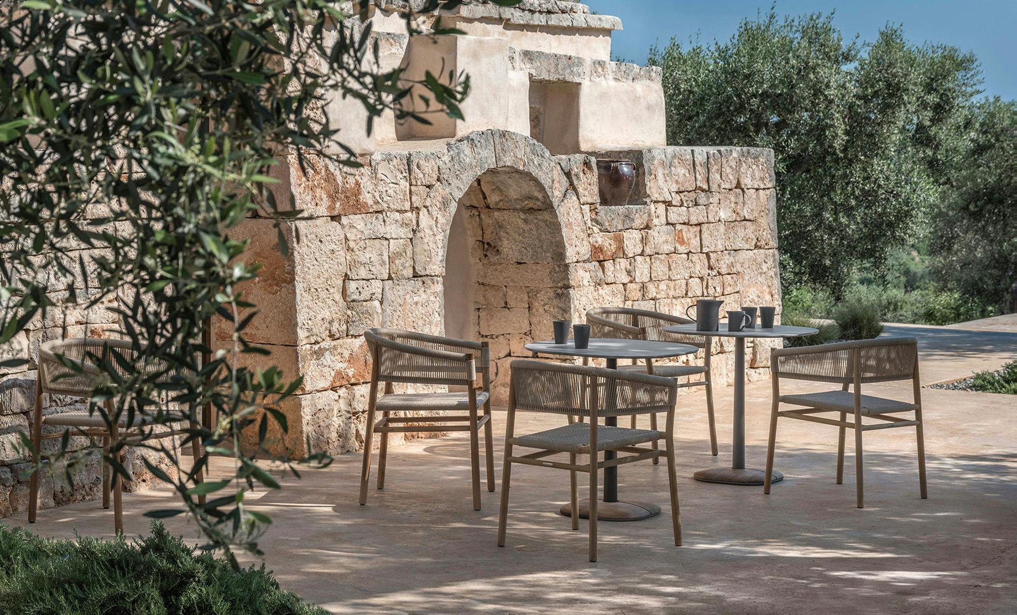 Outdoor Dining Chairs