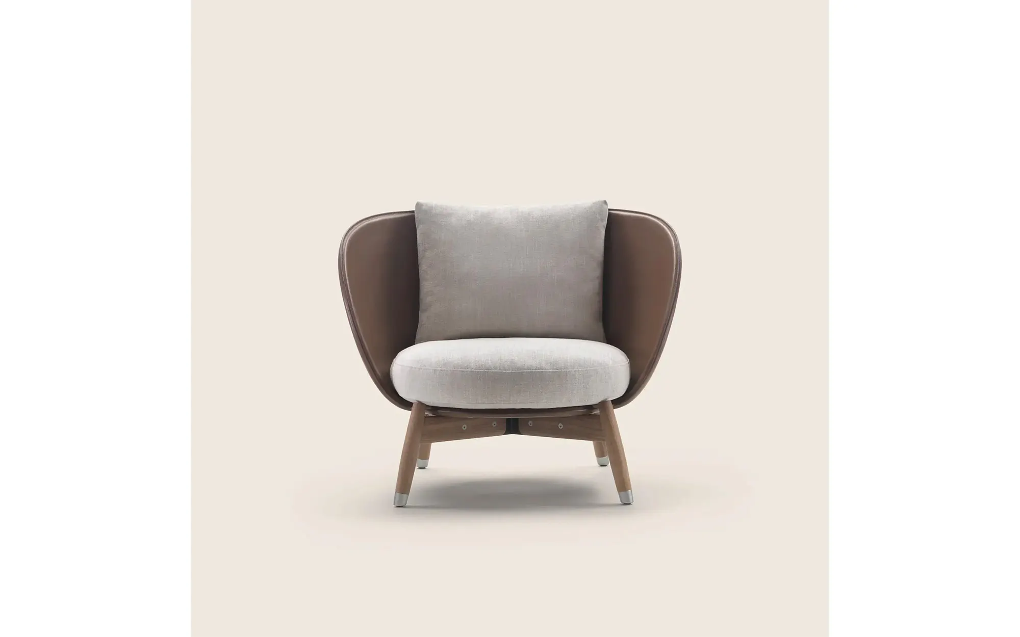 Eri Armchair by Flexform