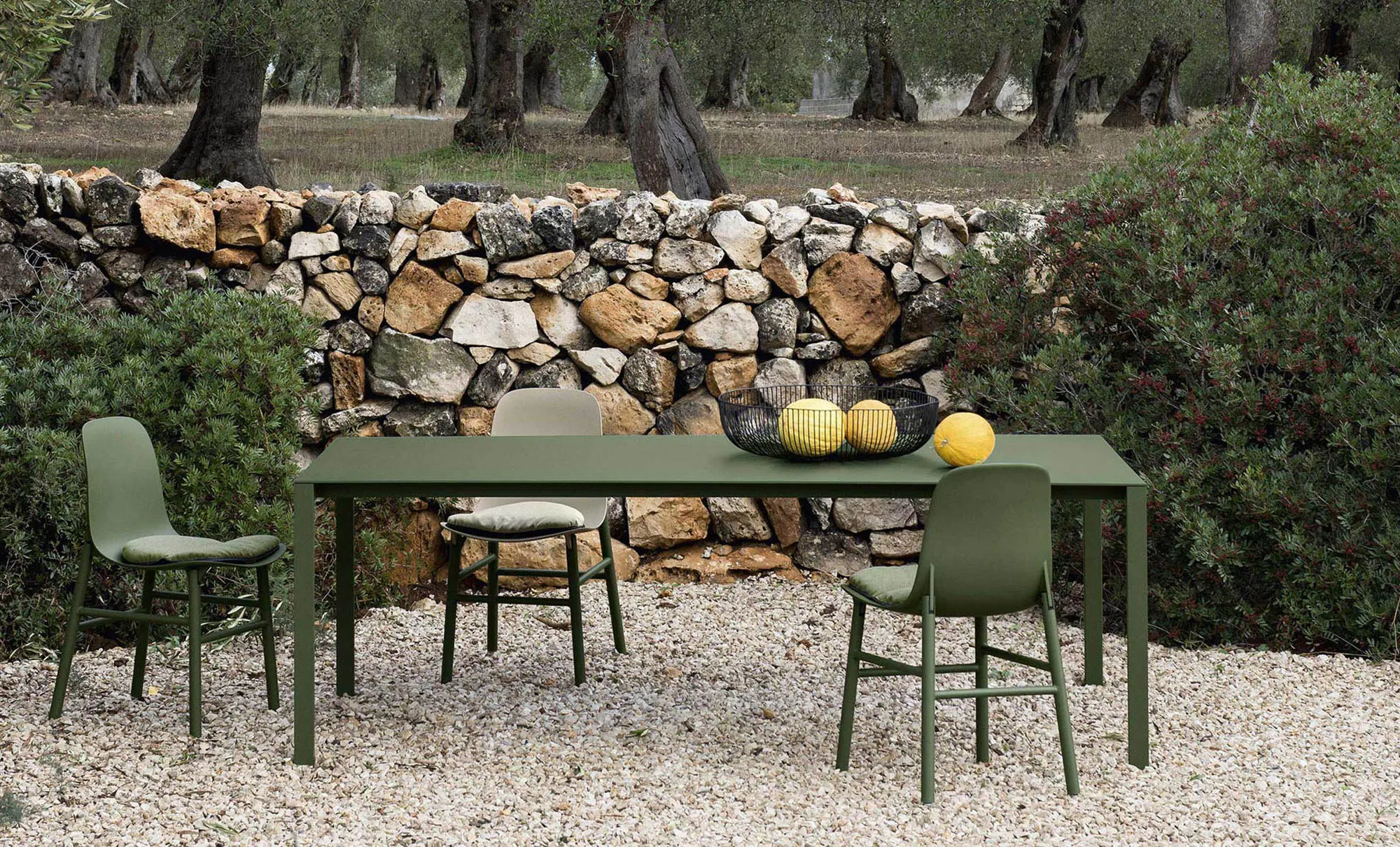 Outdoor Dining Tables