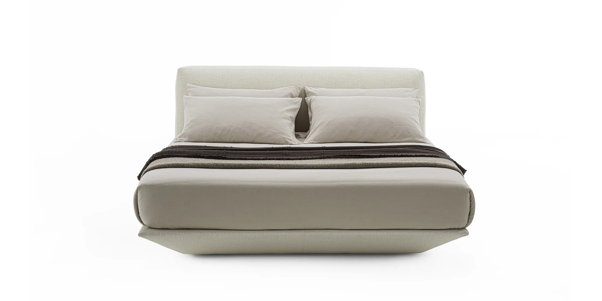 Loungescape Bed by Flexform
